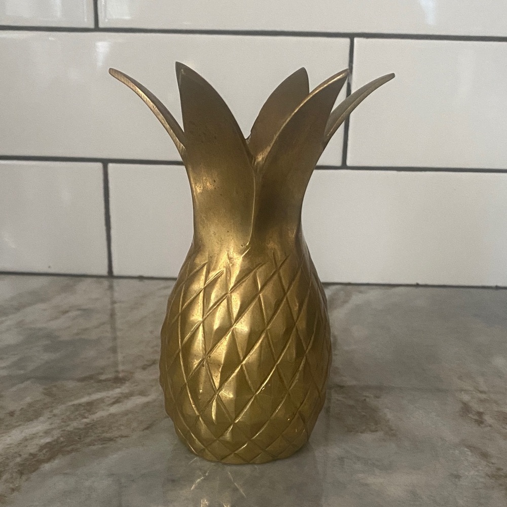Vintage MCM solid brass pineapple vase. Retro whimsical cottagecore farmhouse